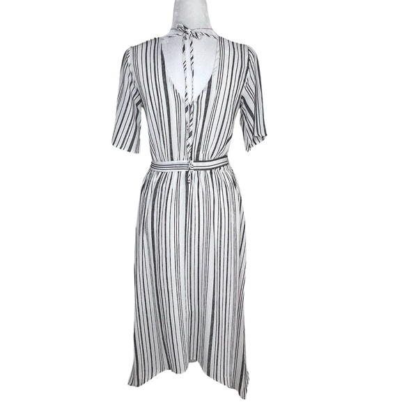 NEW Maurices Striped Flutter Sleeve Dress Shark Bite Hem White Black XS 110094 - Picture 15 of 17